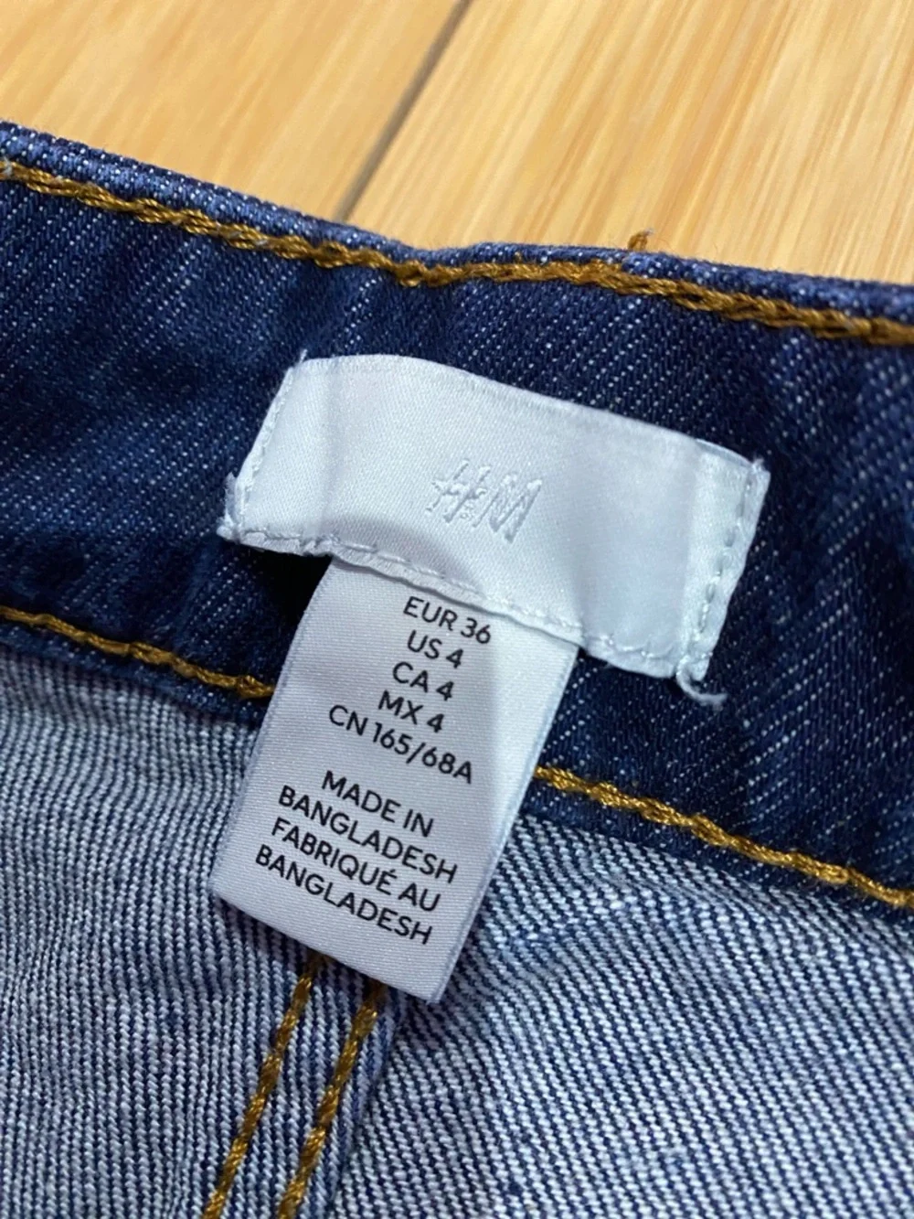 H&M Dark Blue Wide-Leg Women’s Jeans - Picture 3 of 3